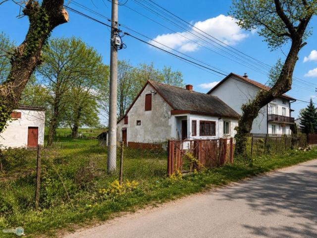 Dom na sprzedaż 2 pokoje buski, 65 m2, działka 20000 m2