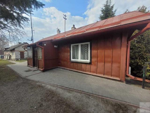 Dom na sprzedaż 2 pokoje Lubaczów, 55 m2, działka 2421 m2