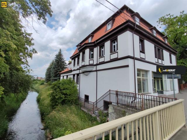 Dom na sprzedaż 10 pokoi Orzysz, 840 m2, działka 1239 m2