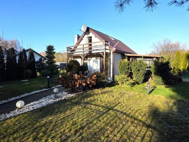 Dom na sprzedaż 2 pokoje sieradzki, 70 m2, działka 525 m2