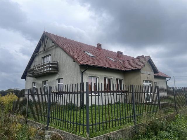 Dom na sprzedaż