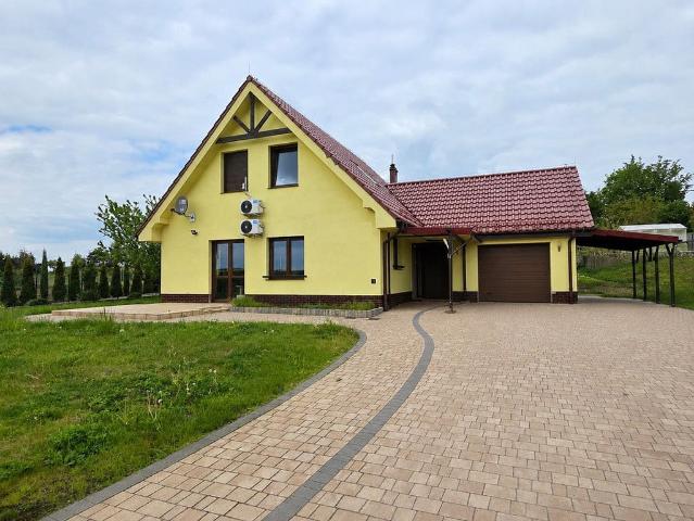 Dom na sprzedaż