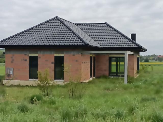 Dom na sprzedaż