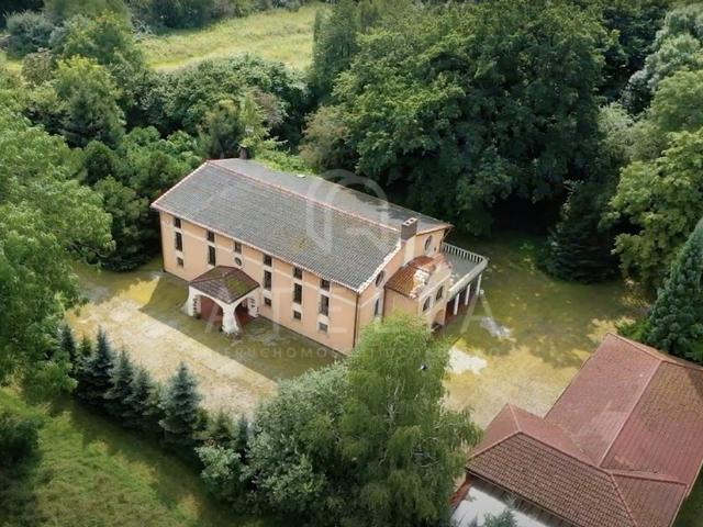 Dom na sprzedaż