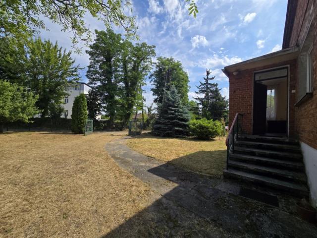 Dom na sprzedaż 3 pokoje Zduńska Wola, 111,30 m2, działka 2641 m2