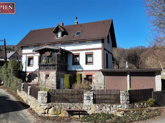 Dom na sprzedaż 3 pokoje karkonoski, 120 m2, działka 300 m2
