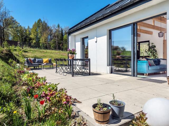 Dom na sprzedaż 3 pokoje myślenicki, 83 m2, działka 1500 m2