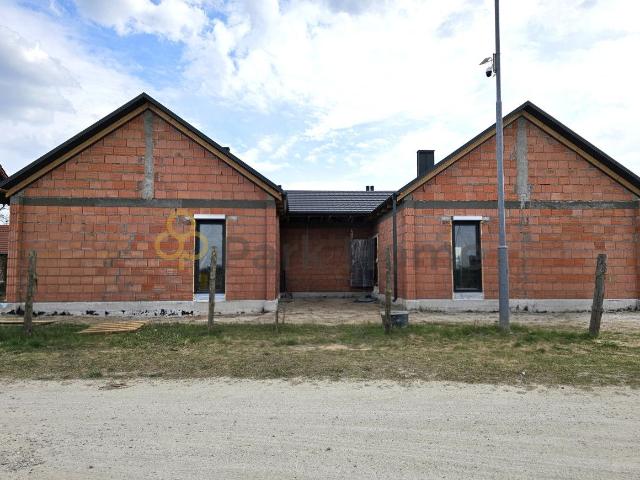 Dom na sprzedaż 3 pokoje śremski, 86,29 m2, działka 637,500 m2