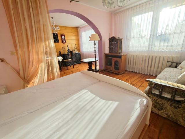 Dom na sprzedaż 3 pokoje Rumia, 183 m2, działka 215 m2