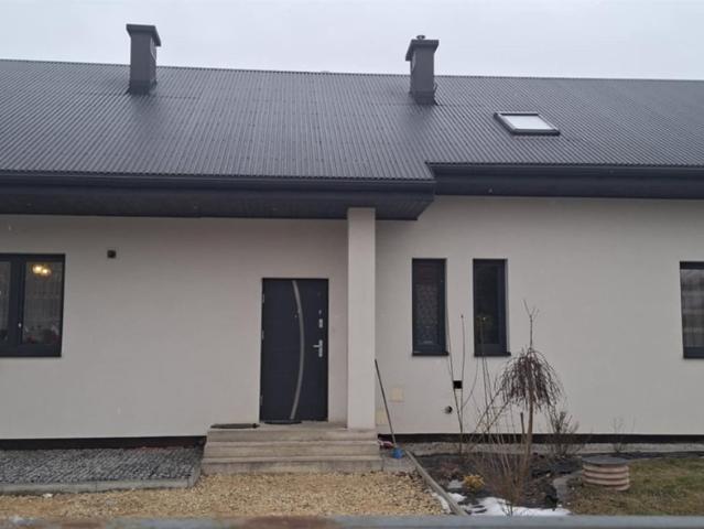 Dom na sprzedaż, Ukryta