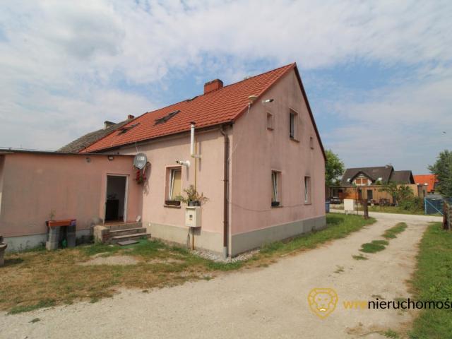 Dom na sprzedaż, Boczna