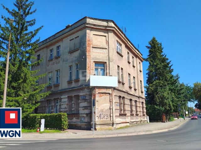 Dom na sprzedaż, Hallera