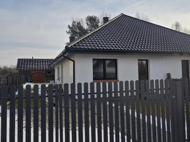 Dom na sprzedaż, Księżycowa