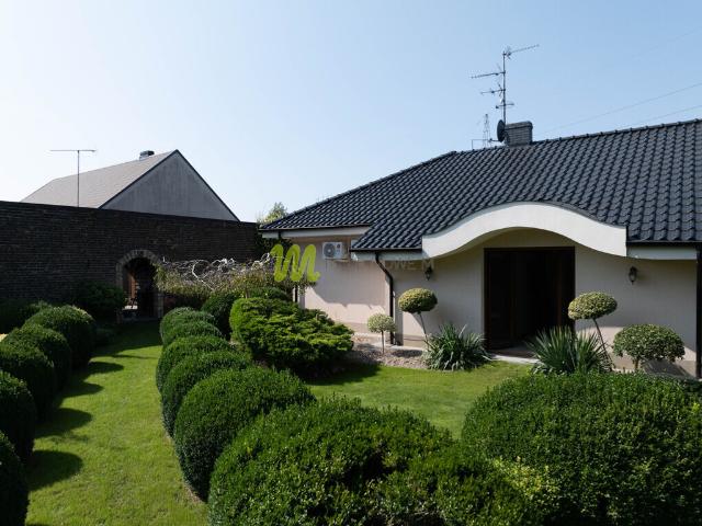 Dom na sprzedaż, Kręta