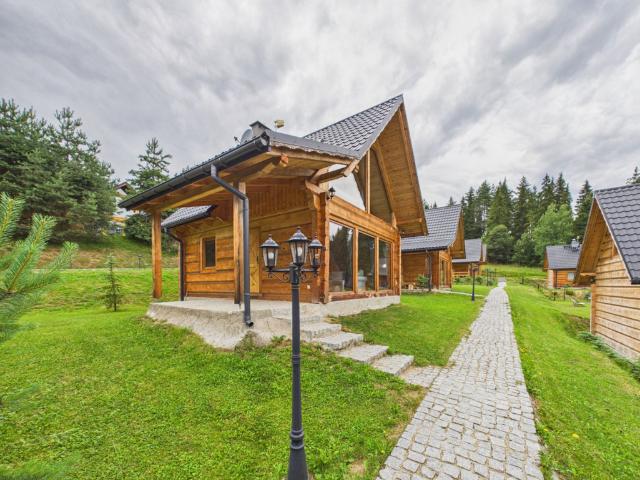 Dom na sprzedaż, Leśna