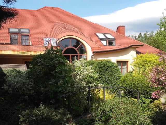 Dom na sprzedaż, Modrzewiowa