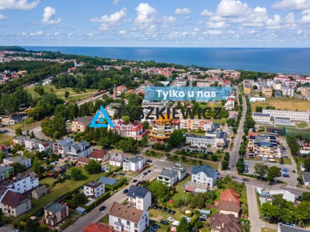 Dom na sprzedaż, Niepodległości