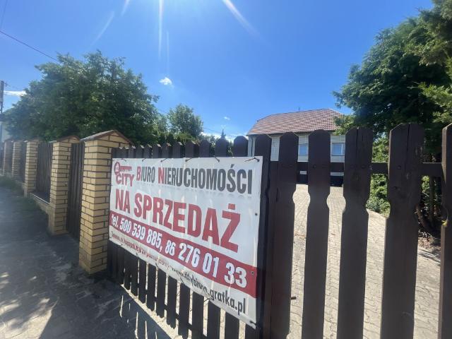 Dom na sprzedaż, Poświątne
