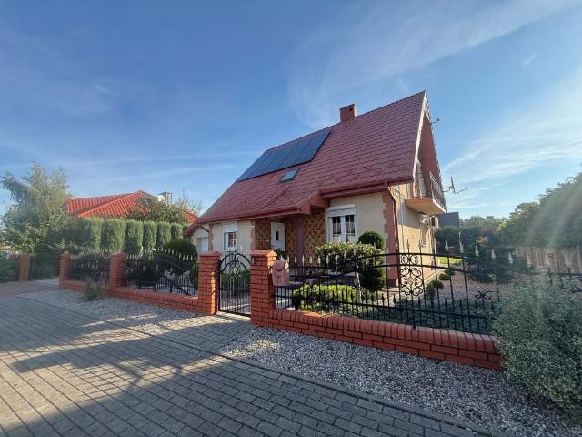 Dom na sprzedaż, Różana