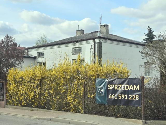 Dom na sprzedaż, Spacerowa