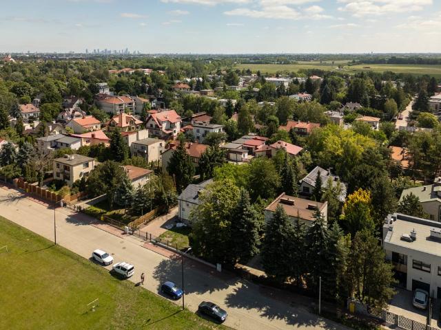 Dom na sprzedaż, Spacerowa