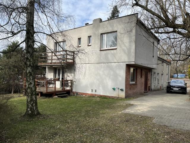 Dom na sprzedaż, Strzelecka