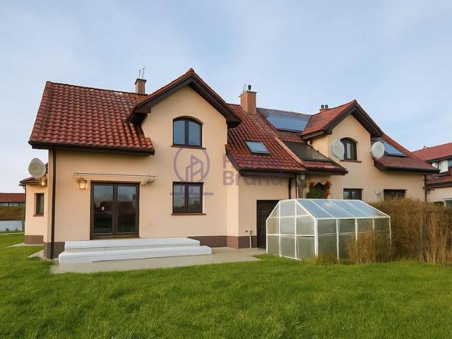 Dom na wynajem, Klonowa