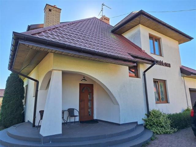 Dom nad morzem w Dąbkach z 6 pokoi na wynajem zapraszam