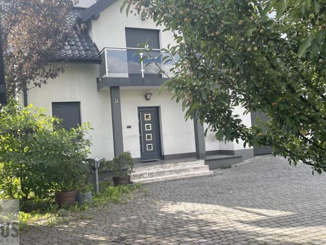 Dom sprzedam, Czernichów, 221 m2, cena: 1 150 000 zł