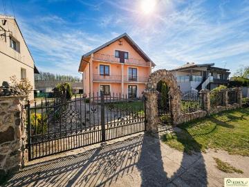 Dom sprzedam, Adamów, 200 m2, cena: 370 000 zł