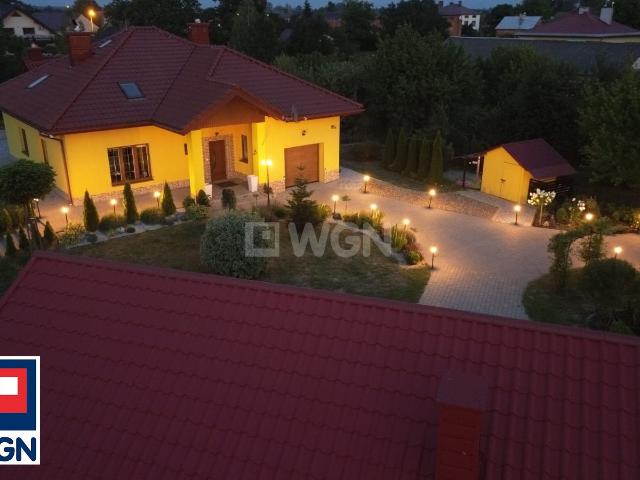 Dom sprzedam, Książnice, Książnice, 218 m2, cena: 1 350 000 zł