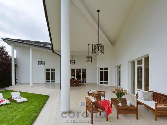 Dom sprzedam, Stare Babice, 290 m2, cena: 3 850 000 zł
