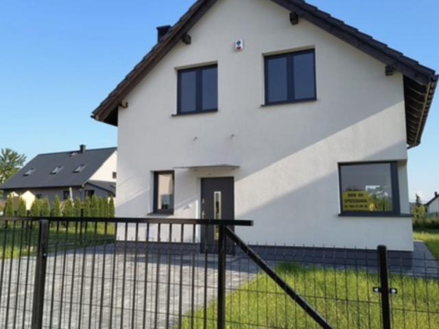 Dom sprzedam, RĄCZNA,, 144 m2, cena: 1 040 000 zł