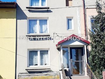 Dom szeregowy z garażem, 73 m2, blisko sklepów i szkół