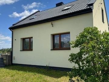 Dom po remoncie z dużą działką i potencjałem poddasza