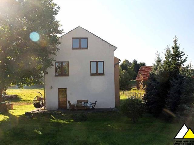 Sprzedam dom 195 m² pod lasem z garażem i dużą działką