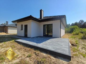 Dom parterowy 115 m2 z ogrzewaniem podłogowym i dużą działką