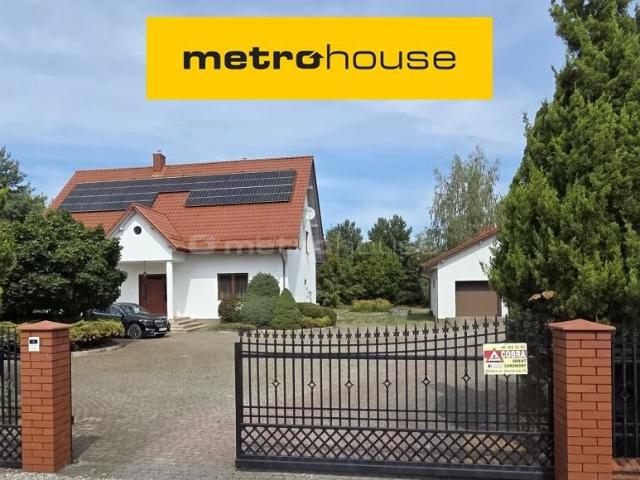 Dom, Parznice, 302.00 m², sprzedam dom
