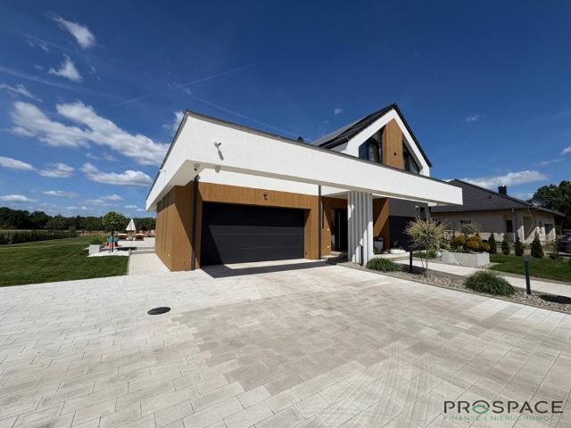 Dom premium z tarasem 122 m², ogród i garaż w Lubomyślu