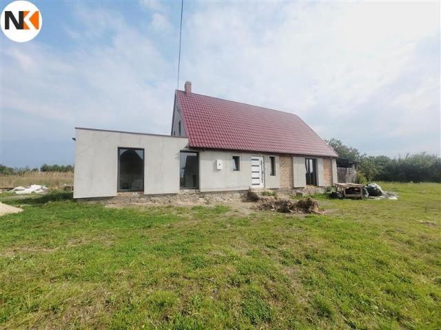 Dom z dużym tarasem i własną aranżacją, 170 m²