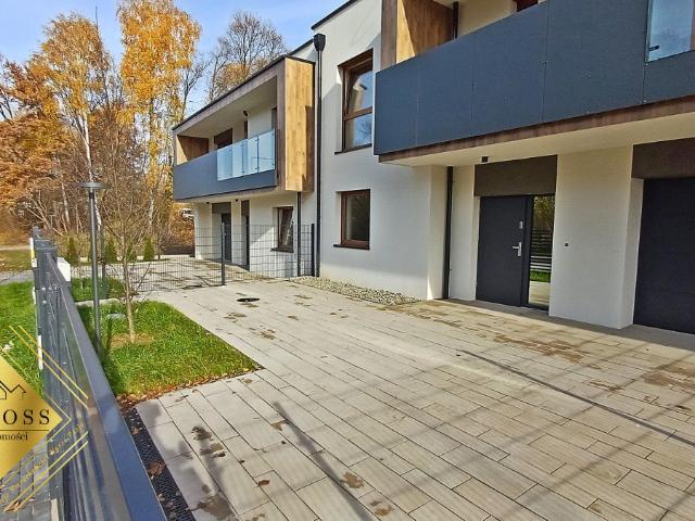 Dom w Grabówce z garażem, ogrzewaniem podłogowym i magazynem energii