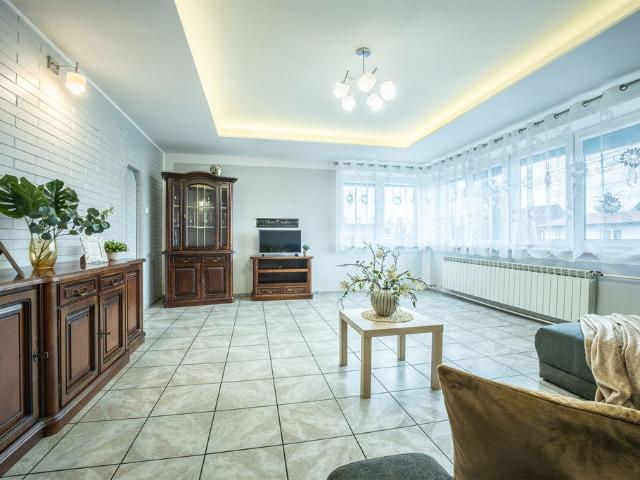 Dom w Pęczniewie 176m2 obok Jeziorska