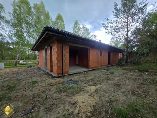 Dom w stanie surowym z dużym potencjałem, 124 m2
