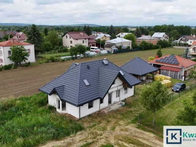 Dom w stanie surowym otwartym, 165 m², Suchodół
