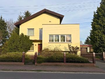 Inwestycja w dom w Szamotułach z 2 działkami!