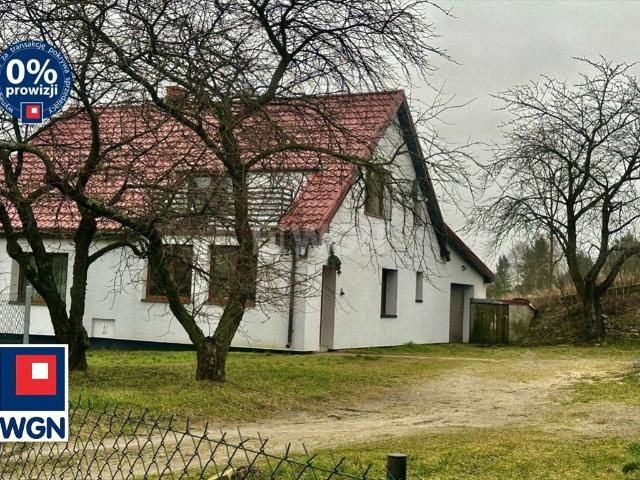 Dom wolnostojący nad jeziorem Gardno, 214 m², 1000 m² działki