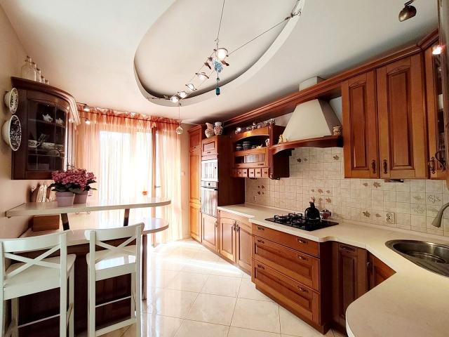 Dom wolnostojący wysoki standard 200 m² na wynajem ul. Przesmyckiego, Piaseczno