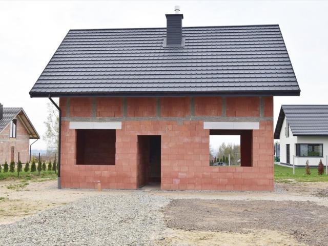 Dom wolnostojący 105 m² z garażem i widokową działką