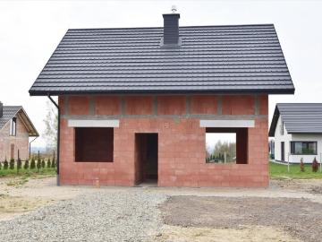 Dom wolnostojący 105 m² z garażem i widokową działką
