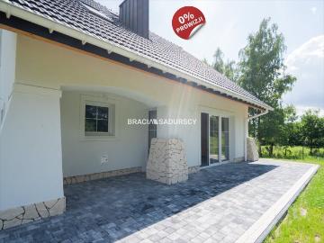 Dom wolnostojący z garażem, 197,5 m2, cicha okolica